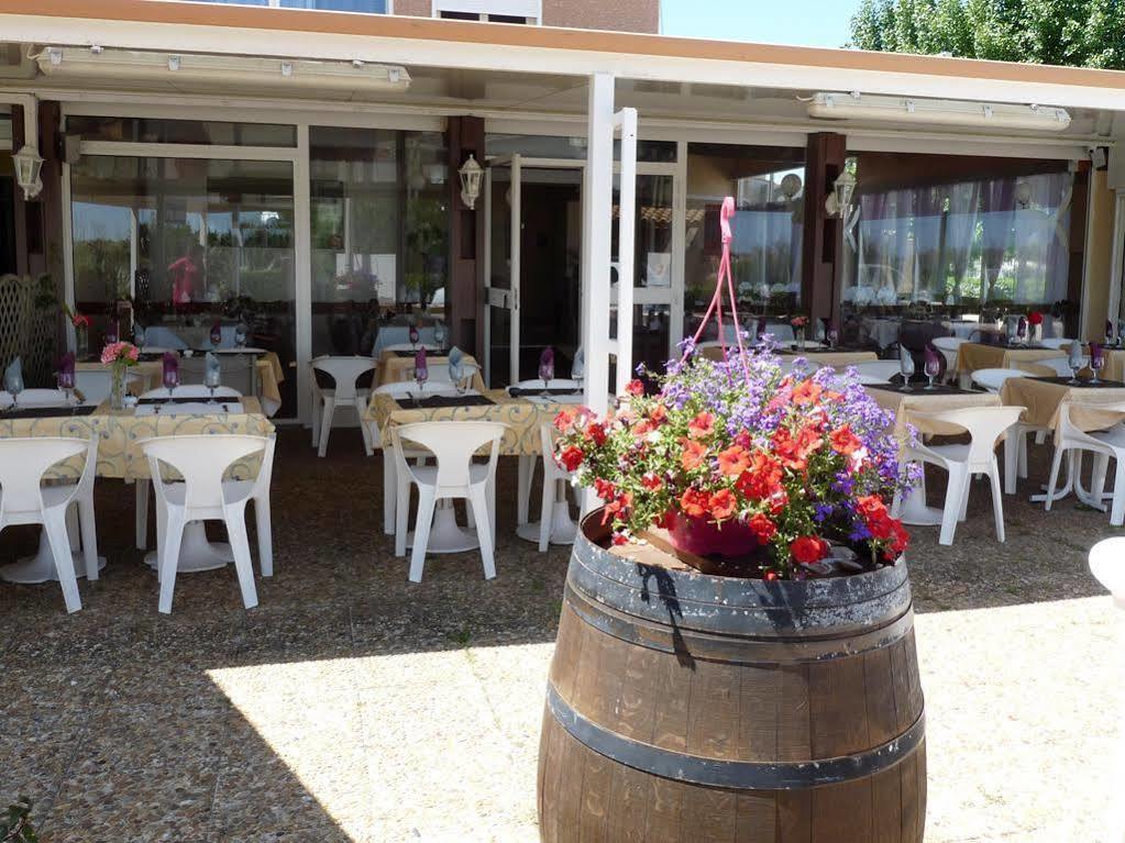 Les Dunes Hotel